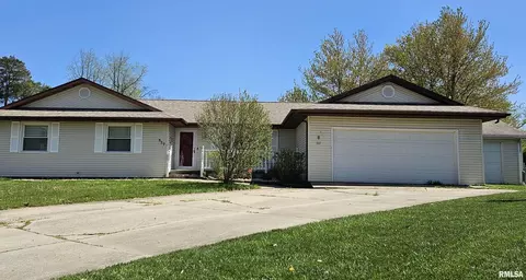 517 Marquis Ave, Centralia, IL 62801
