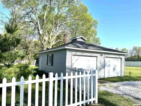 801 E Calumet, Centralia, IL 62801 photo 11