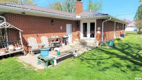 207 W 12th St, Flora, IL 62839 photo 38