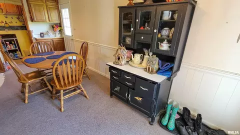 207 W 12th St, Flora, IL 62839 photo 18