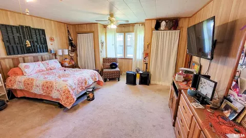 207 W 12th St, Flora, IL 62839 photo 20