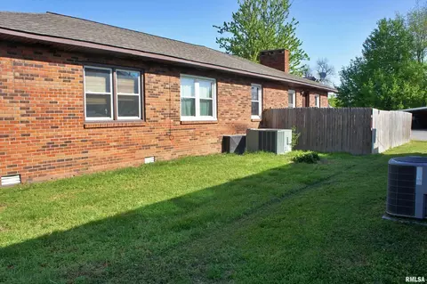 313 E 5th St, Metropolis, IL 62960 photo 5