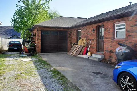 313 E 5th St, Metropolis, IL 62960 photo 3