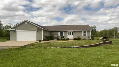12161 Forest Baptist Church Rd, Benton, IL 62812