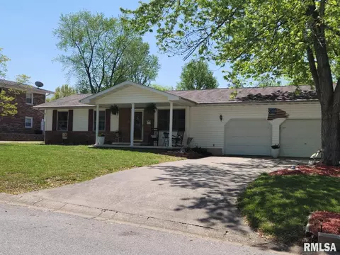 202 Evergreen Dr, Anna, IL 62906 photo 2