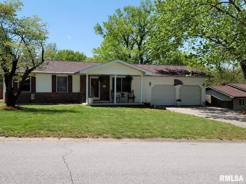 202 Evergreen Dr, Anna, IL 62906 photo 3