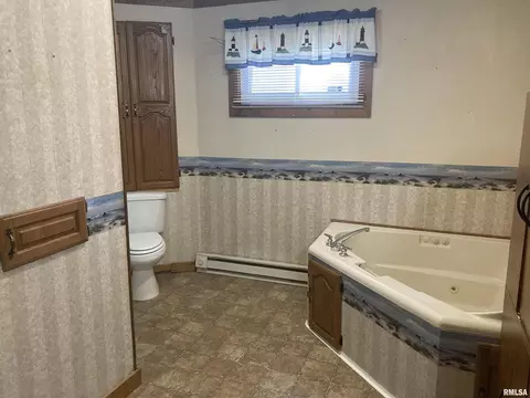 104 S 19th St, Herrin, IL 62948 photo 19