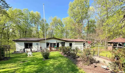 9 Bay City Rd, Golconda, IL 62938
