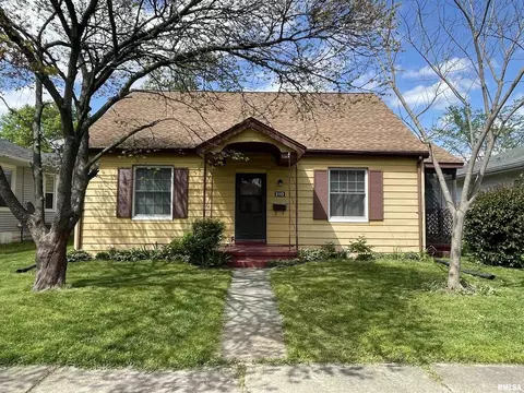 2112 Logan St, Murphysboro, IL 62966