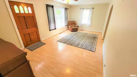 1007 Rider St, Flora, IL 62839 photo 10
