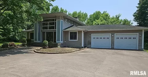 1000 Old Fairfield Rd, Mount Vernon, IL 62864