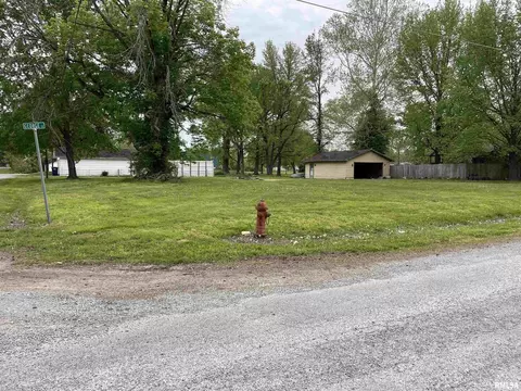 0000 George St, Buckner, IL 62819