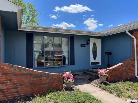 1011 E Patton Dr, Marion, IL 62959 photo 5