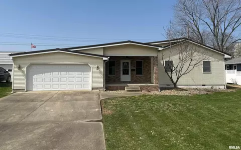 1707 N Lincoln St, Robinson, IL 62454