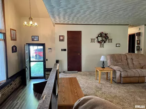 111 E 10th St, Metropolis, IL 62960 photo 11