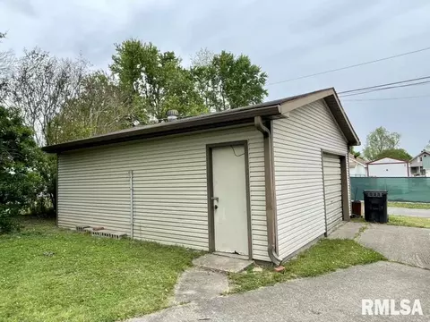 111 E 10th St, Metropolis, IL 62960 photo 5