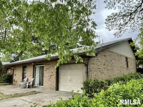 111 E 10th St, Metropolis, IL 62960 photo 4