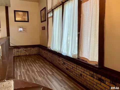 111 E 10th St, Metropolis, IL 62960 photo 8