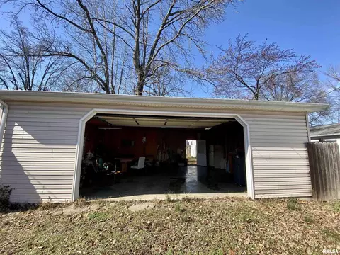 623 Crebs Ave, Carmi, IL 62821 photo 23