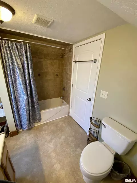623 Crebs Ave, Carmi, IL 62821 photo 19