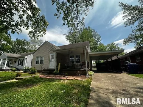 623 Crebs Ave, Carmi, IL 62821 photo 1