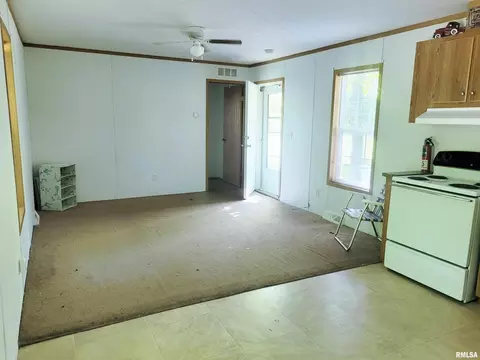 162 N Foxville Rd, Kell, IL 62853 photo 17