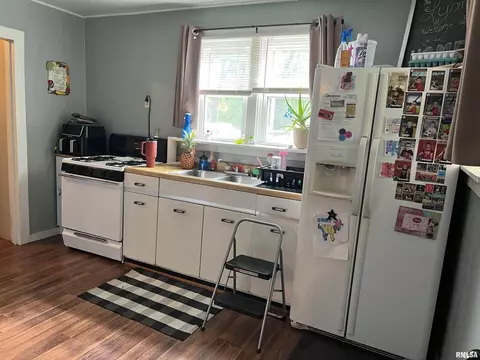 1407 Patterson, Centralia, IL 62801 photo 2
