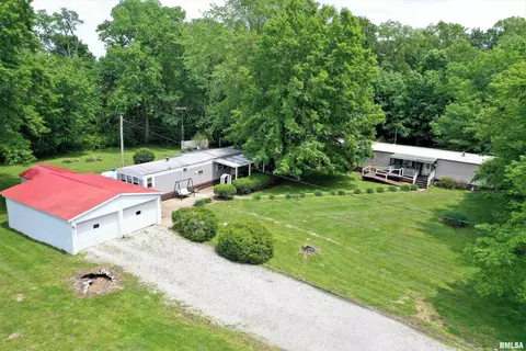 5370 Woodard School Rd, Salem, IL 62881