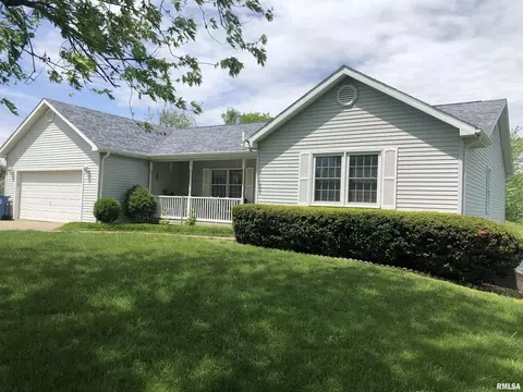 102 S Chaney Dr, Belle Rive, IL 62810
