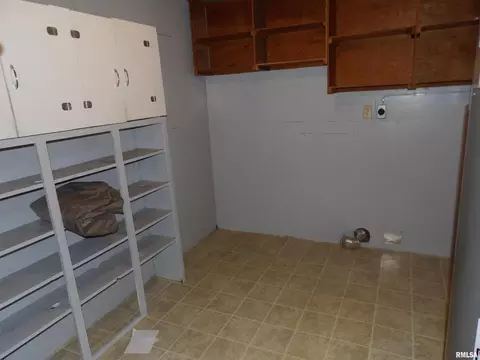 805 Mckenzie St, Benton, IL 62812 photo 18