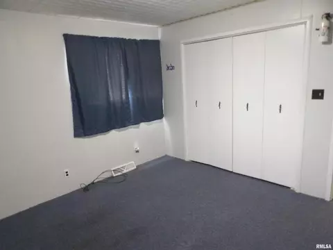 805 Mckenzie St, Benton, IL 62812 photo 13