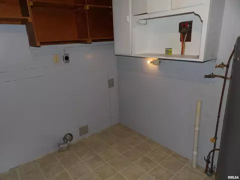 805 Mckenzie St, Benton, IL 62812 photo 19