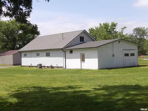 805 Mckenzie St, Benton, IL 62812 photo 6