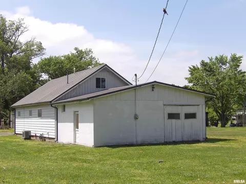 805 Mckenzie St, Benton, IL 62812 photo 7