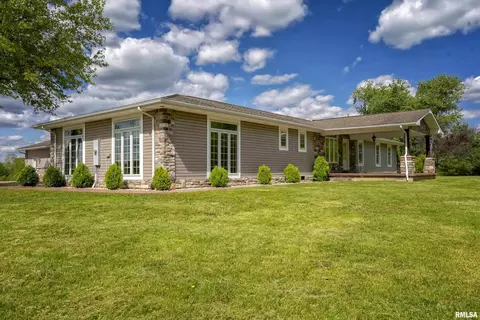 18652 Crab Orchard Rd, Marion, IL 62959