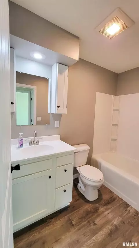 115 Meyer St, Flora, IL 62839 photo 37