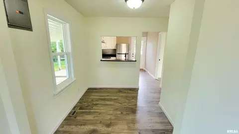 115 Meyer St, Flora, IL 62839 photo 12