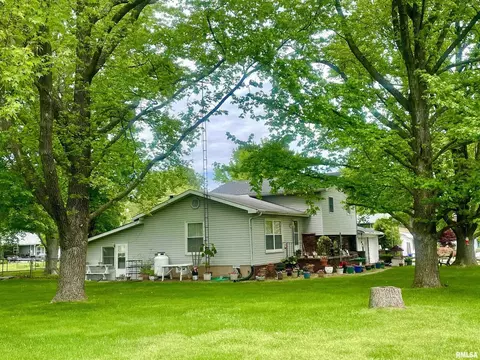 1205 Eads St, Benton, IL 62812 photo 31
