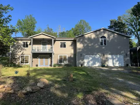 885 Lakeview Dr, Creal Springs, IL 62922