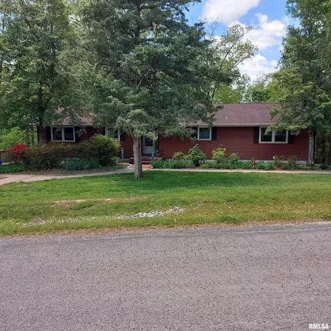 720 Lakeview Dr, Creal Springs, IL 62922