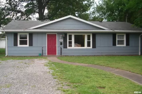 804 W St Louis St, West Frankfort, IL 62896