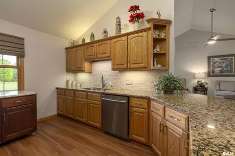 2000 Emily Ln, Marion, IL 62959 photo 28