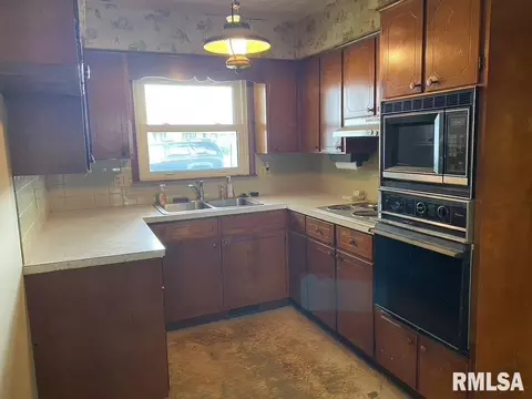1603 Marcella Dr, Marion, IL 62959 photo 4