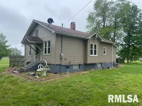 105 E Main St, Whittington, IL 62897 photo 3