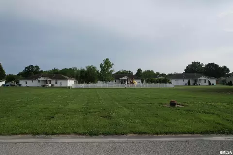 129 Creek View Dr, Damiansville, IL 62815