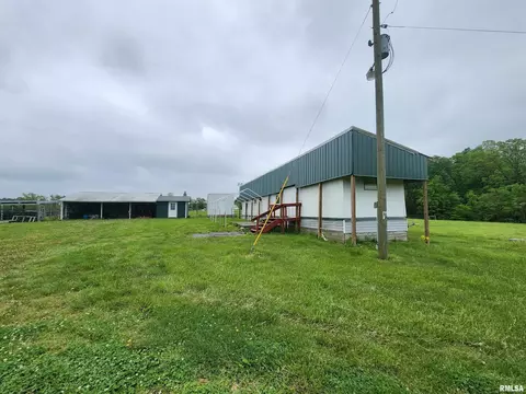 27 Old Tannery Rd, Golconda, IL 62938 photo 3