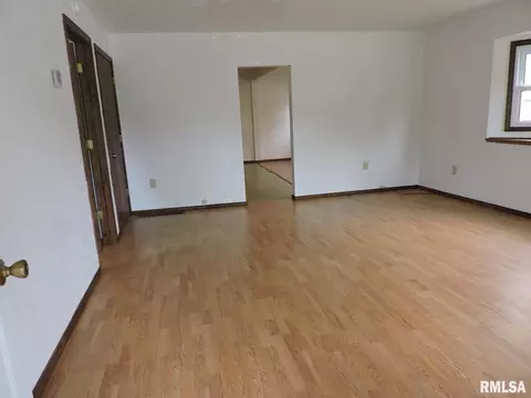902 N Sparta St, Steeleville, IL 62288 photo 3