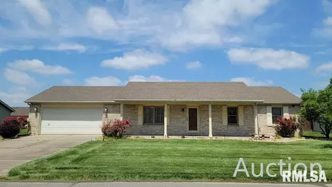 2206 Jennifer Ln, Marion, IL 62959