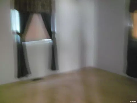1516 W Maple St, Herrin, IL 62948 photo 5