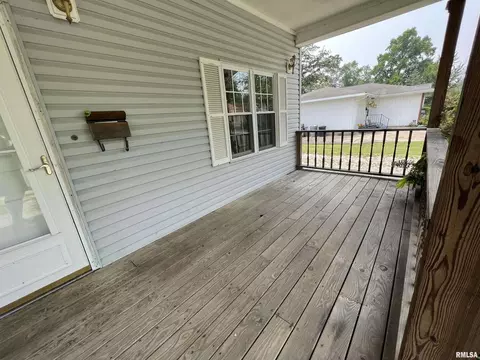 331 E Boone St, Salem, IL 62881 photo 19